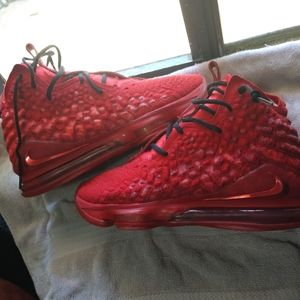 Lebron 17 carpet red